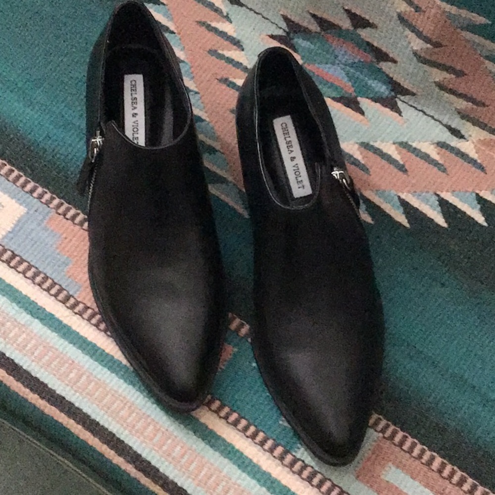 Chelsea &Violet Ankle Boots